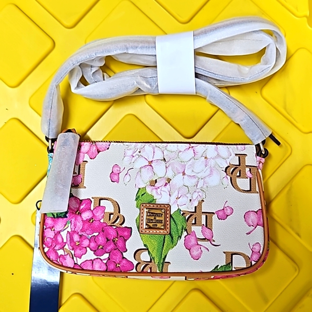 Dooney & Bourke bag new